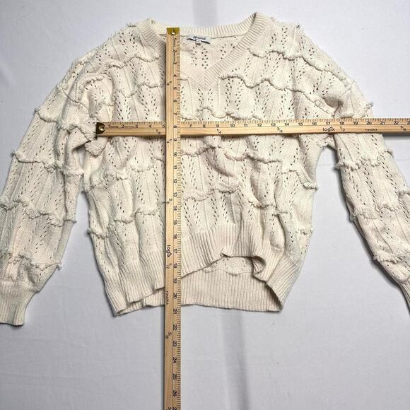 Cozy and chic! This Madewell cream knit sweater Size M a soft textured design - Picture 5 of 5